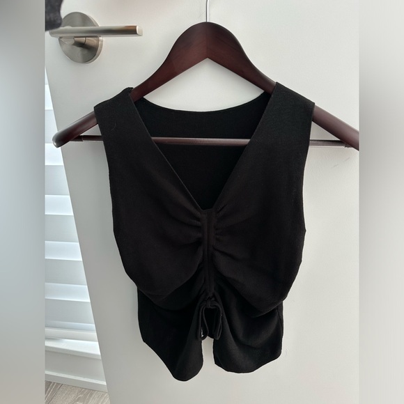 Black Tank Top, Cropped - Picture 1 of 4